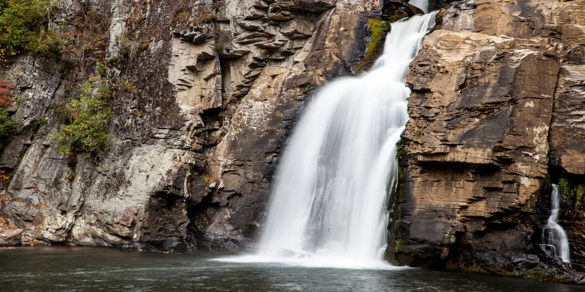 Linville Falls in Spring - Best Time to Visit North Carolina