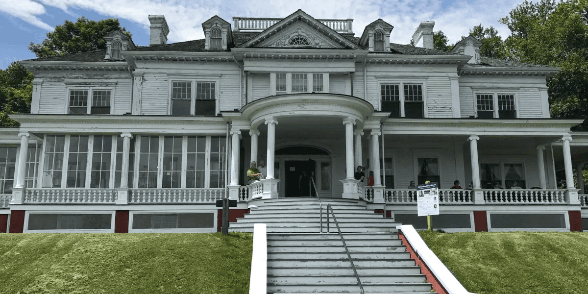 historic manor home in moses cone park